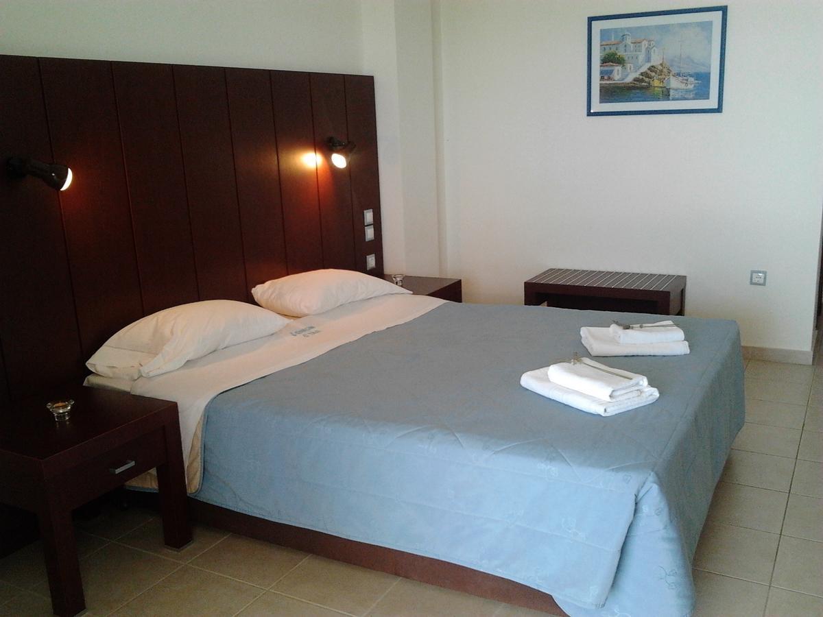 Ionion Star Hotel Tholon Exterior photo