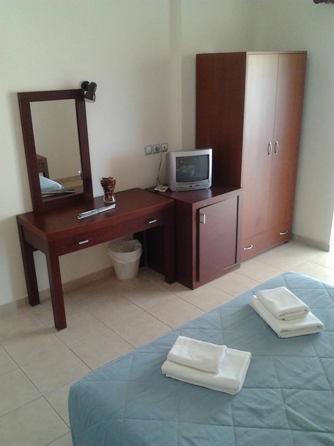 Ionion Star Hotel Tholon Exterior photo